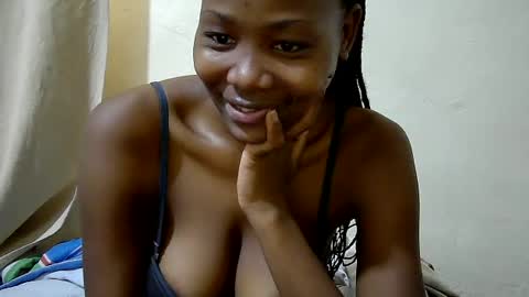 Snapshot of queen_slender chatting on July 2026 08:43:01 AM queen_slender online show from July 2026 08:43:01 AM