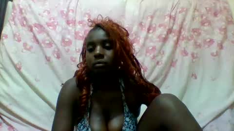 queen online show from October 2025 12:00:02 AM