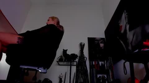 Misscatsnow online show from February 2026 08:02:02 AM