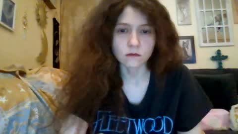 queencrimsonlvx online show from August 2026 05:12:02 PM