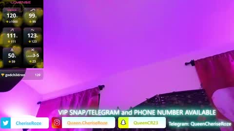 Snapshot of queencroze chatting on March 2025 05:49:02 AM Queen Cherise Roze online show from March 2025 05:49:02 AM