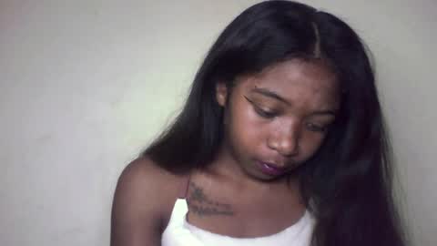 Snapshot of queennaya chatting on July 2026 05:44:01 PM queennaya online show from July 2026 05:44:01 PM