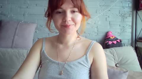 Snapshot of queenofmodels chatting on March 2025 06:07:02 AM QueenOfModels online show from March 2025 06:07:02 AM