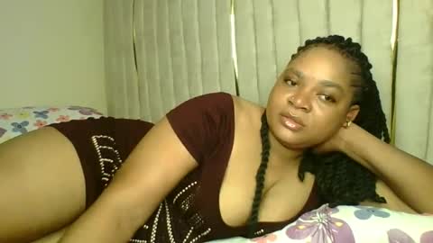 Snapshot of queenofsouls chatting on January 2025 05:03:02 AM . online show from January 2025 05:03:02 AM