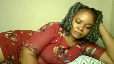 Snapshot of queenofsouls chatting on February 2025 04:53:01 AM . online show from February 2025 04:53:01 AM