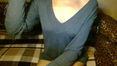 queenoftenderness online show from December 2024 04:05:01 PM