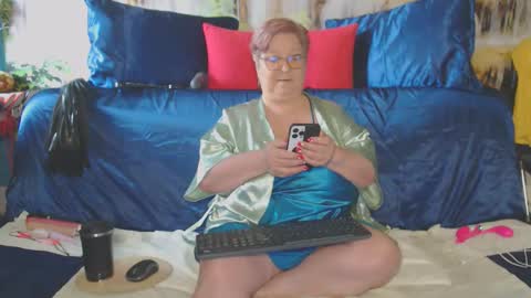 QueenPammy online show from April 2026 06:28:02 AM