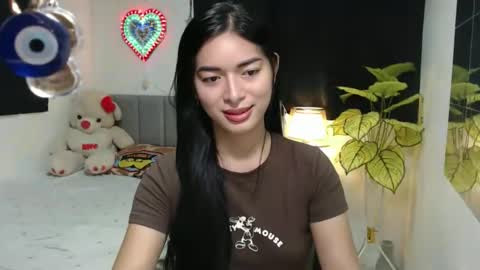 QueenPinay69 online show from November 2025 04:23:01 PM