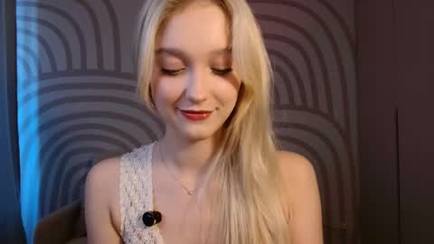 Serena XoXo online show from June 2026 11:26:02 AM