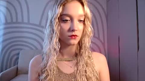 Serena XoXo online show from June 2026 09:14:01 AM
