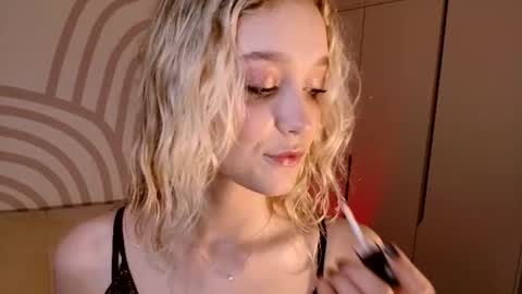 Serena XoXo online show from July 2026 12:11:01 PM