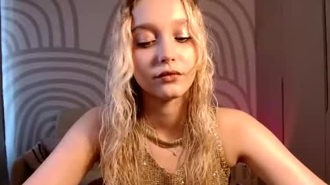 Serena XoXo online show from July 2026 02:03:01 PM