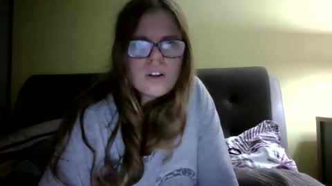 queenstuff online show from February 2026 10:16:01 PM