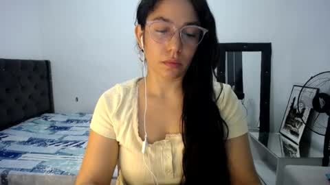 Paola online show from July 2026 04:23:02 AM