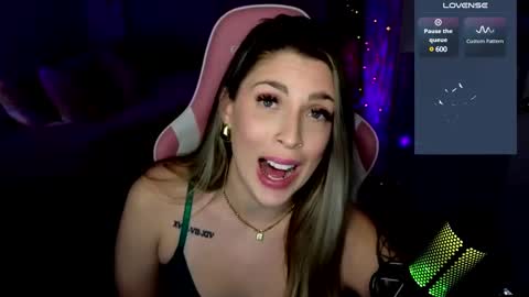 Snapshot of queenx_lexy chatting on December 2024 11:53:02 PM queenx_lexy online show from December 2024 11:53:02 PM