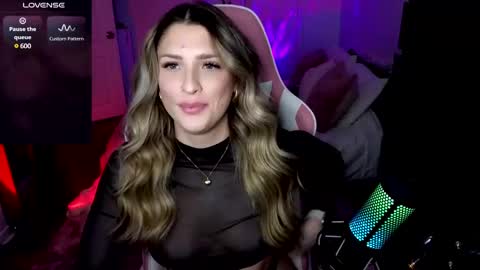 Snapshot of queenx_lexy chatting on January 2025 08:38:02 PM queenx_lexy online show from January 2025 08:38:02 PM