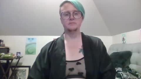 queerlyjaz online show from September 2025 02:27:01 AM