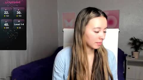 Snapshot of queitsharm_ chatting on November 2025 06:13:01 AM Anna online show from November 2025 06:13:01 AM