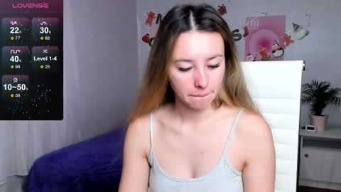 Snapshot of queitsharm_ chatting on December 2025 06:53:01 AM Anna online show from December 2025 06:53:01 AM