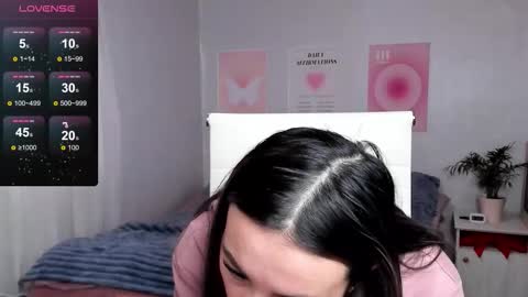 Snapshot of queitsharm_ chatting on January 2026 06:28:02 AM Anna online show from January 2026 06:28:02 AM