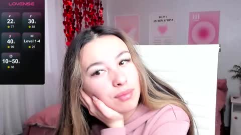 Snapshot of queitsharm_ chatting on February 2026 06:32:02 AM Anna online show from February 2026 06:32:02 AM