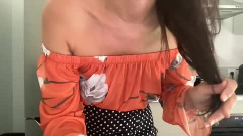 Quinnyelena online show from July 2026 10:13:02 AM