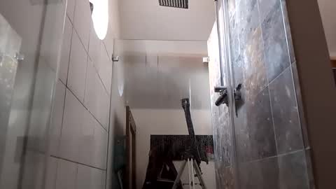 qwertyfish72 online show from March 2026 07:58:01 AM