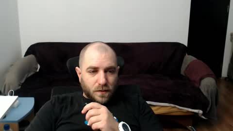 R0bila online show from February 2026 09:11:02 PM