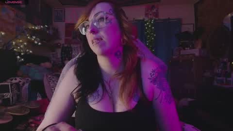 Snapshot of r2dho3 chatting on February 2026 11:27:02 PM Amy Wild online show from February 2026 11:27:02 PM