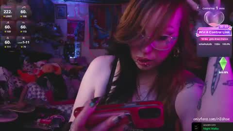 Snapshot of r2dho3 chatting on February 2026 12:44:01 AM Amy Wild online show from February 2026 12:44:01 AM