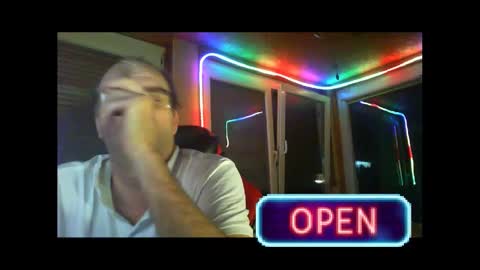 Snapshot of r_2d2_ chatting on December 2024 09:30:02 PM dj mike online show from December 2024 09:30:02 PM