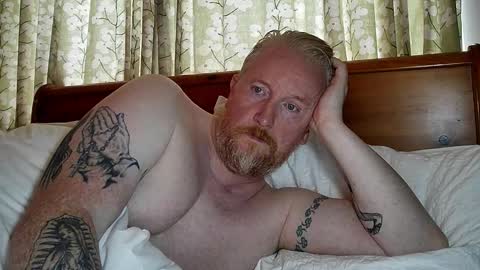 Snapshot of r_o_h_a_n chatting on September 2025 12:37:01 PM r_o_h_a_n online show from September 2025 12:37:01 PM