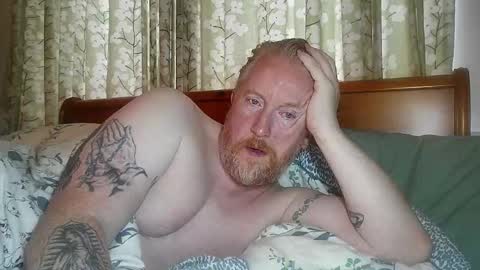 Snapshot of r_o_h_a_n chatting on October 2025 09:28:02 AM r_o_h_a_n online show from October 2025 09:28:02 AM