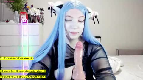 - online show from October 2025 04:45:01 AM