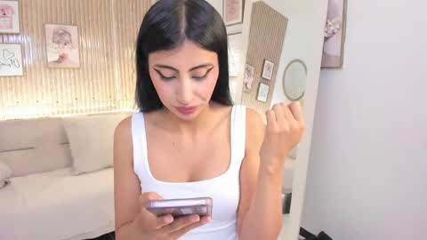 RACHEL ES online show from September 2025 12:08:02 PM