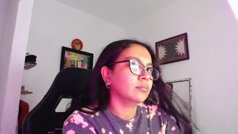 Snapshot of rachell_420 chatting on November 2025 11:09:02 AM rachell_420 online show from November 2025 11:09:02 AM