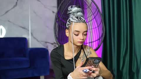 Ann online show from October 2025 05:11:02 AM