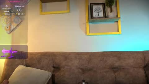 RACHEL online show from September 2025 04:17:01 PM