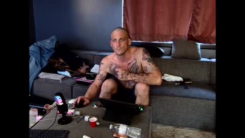 Snapshot of rado970 chatting on November 2025 10:43:02 PM Lauren online show from November 2025 10:43:02 PM