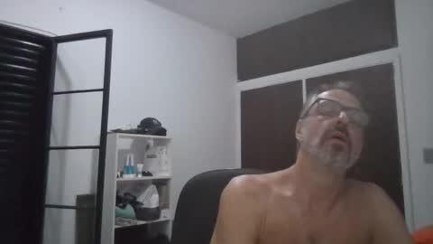 Big Uncle Jungle online show from October 2025 04:24:02 AM