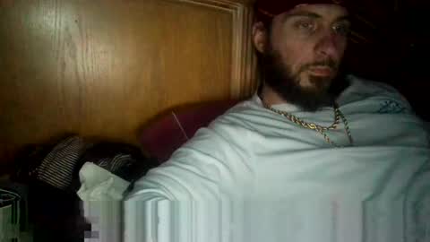 Snapshot of raidersman757 chatting on December 2025 01:44:01 AM hitman online show from December 2025 01:44:01 AM