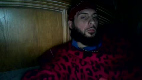 Snapshot of raidersman757 chatting on January 2026 12:04:02 AM hitman online show from January 2026 12:04:02 AM