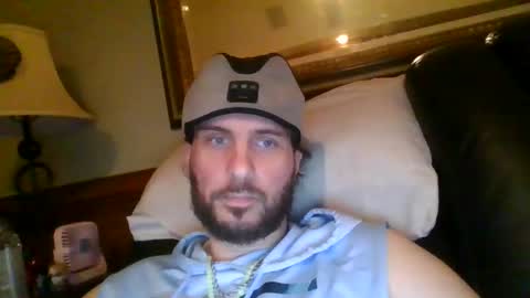 Snapshot of raidersman757 chatting on February 2026 01:21:01 AM hitman online show from February 2026 01:21:01 AM