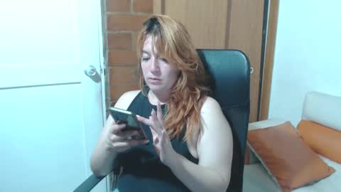 Paula online show from February 2025 09:42:01 PM