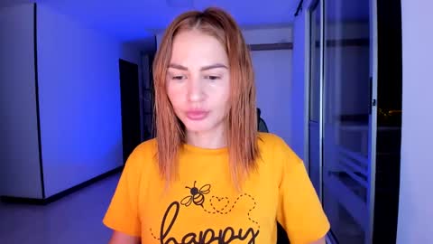 Jennyindependent model . online show from March 2025 12:04:01 AM