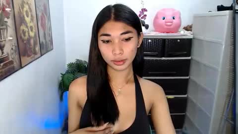 raindrizzle1706 online show from March 2026 08:30:02 PM