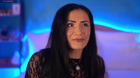 Snapshot of raisavawn chatting on July 2026 05:21:01 AM RaisaVawn online show from July 2026 05:21:01 AM