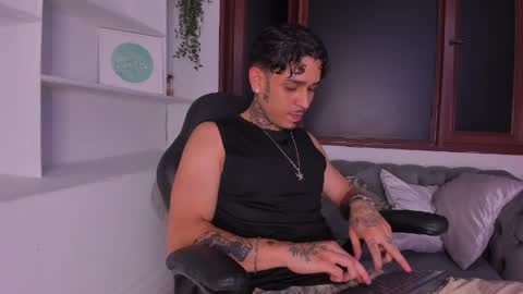 Snapshot of raizo_musashi chatting on April 2026 03:18:01 AM Raizo online show from April 2026 03:18:01 AM