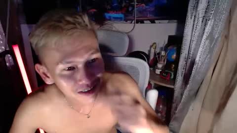 ralfhuge24 online show from March 2026 04:38:02 AM