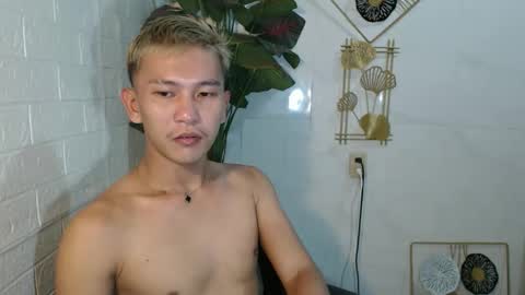 ralfhuge24 online show from April 2026 12:20:01 PM